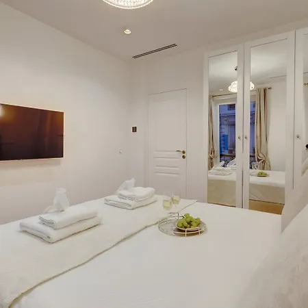 348 Ponthieu - Superb In Apartamento Paris