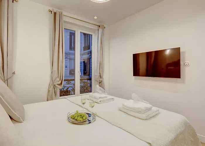 Apartament 348 Ponthieu - Superb In